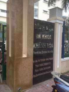 Eingang Khanh Hoa Spital 